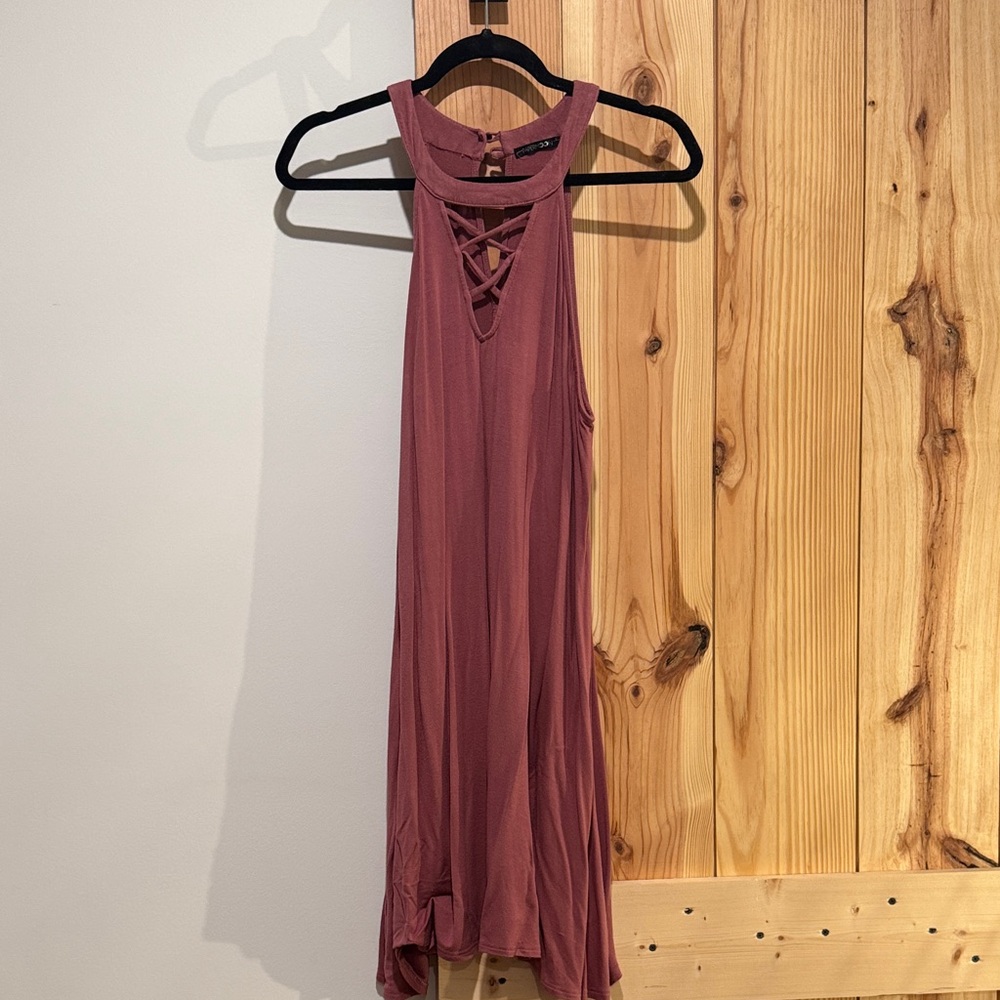 Sleeveless Mauve Dress with Crisscross Detail